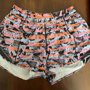 Lululemon size 6 Hotty Hot running shorts
